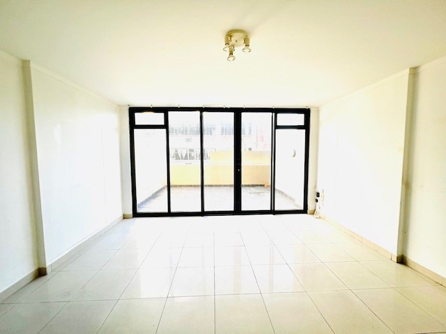 1 Bedroom Property for Sale in Zonnebloem Western Cape